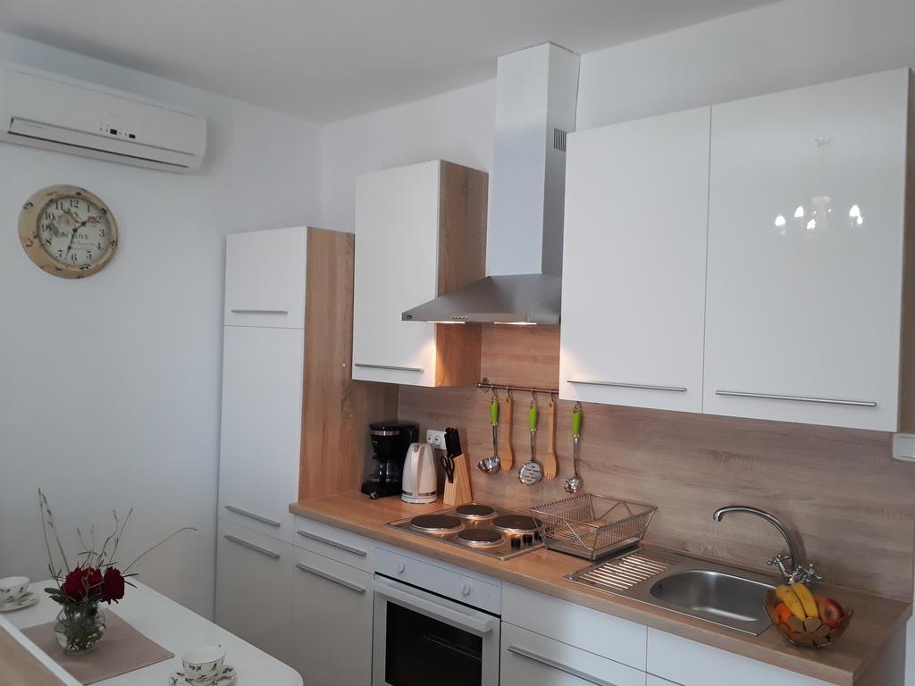 Apartments Jo Сень Экстерьер фото