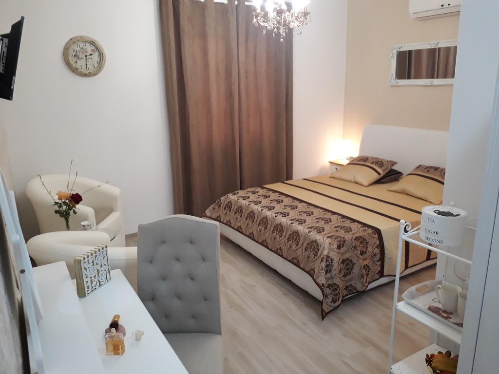 Apartments Jo Сень Экстерьер фото